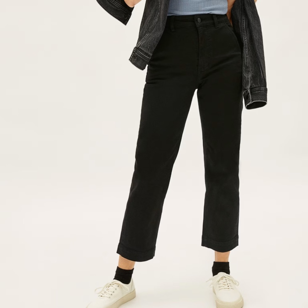 Everlane black straight leg crop size 0